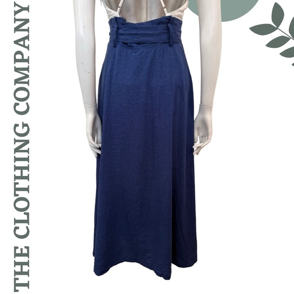 🛍️3/$40 The Clothing Company Linen Blend Midi Dress White Navy Halter Full Skirt - Picture 7 of 9